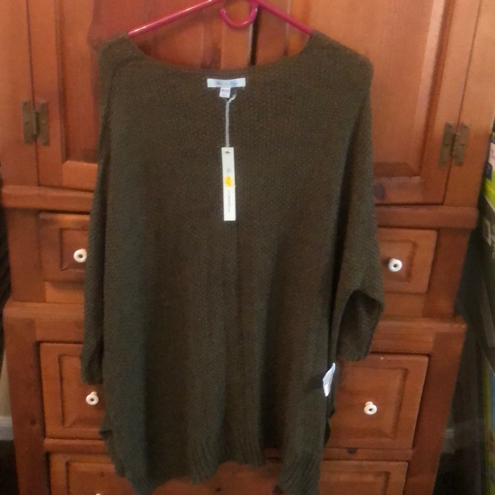 Brand new sweater
